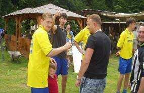 Dala celkem 13 branek soupeřům a jen 3 góly Na závěr byli oceněni věcnými dary i nejlepší střelci a brankáři.