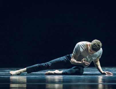 LÁSKA BOLÍ / EL AMOR DUELE Rita Pires, Giacomo Quatraccioni BEZTVARÝ TVARE MARNIVÉHO ZMARU Takafumi Tamagawa LÁSKA BOLÍ / EL AMOR DUELE Choreografie Hudba Tančí Yago Catalinas Heredia Yago Catalinas