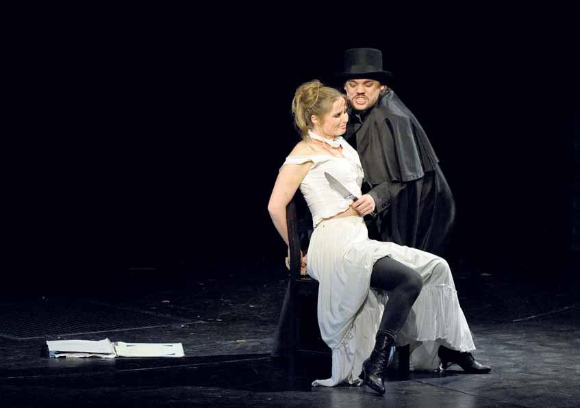 OLŠOVSKÝ HUDEBNÍ NASTUDOVÁNÍ A DIRIGENT MAREK PRÁŠIL CHOREOGRAFIE, KONCEPCE JEVIŠTNÍHO LÍČENÍ MARTIN GOGA ONDŘEJ ZICHA KATEŘINA BLÁHOVÁ PATRICK FRIDRICHOVSKÝ SBORMISTR KAROL KEVICKÝ Osoby a obsazení:
