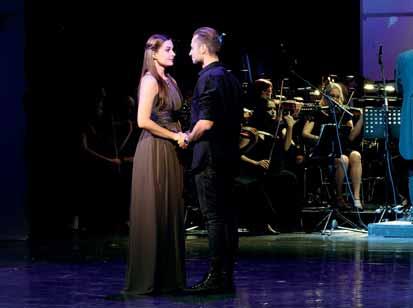 operety/muzikálu NDM Diriguje Jakub Žídek Buď láskou mou Účinkují Martina Šnytová, Adam Živnůstka, company a orchestr operety/muzikálu NDM Diriguje Jakub Žídek Jan Kučera TŘI MUŠKETÝŘI Ples na dvoře