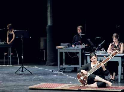 Ensemble Soprán Elektronika Hlas Baryton Housle Housle Trombon Christina Kay Nathan Repasz Petr Kotík