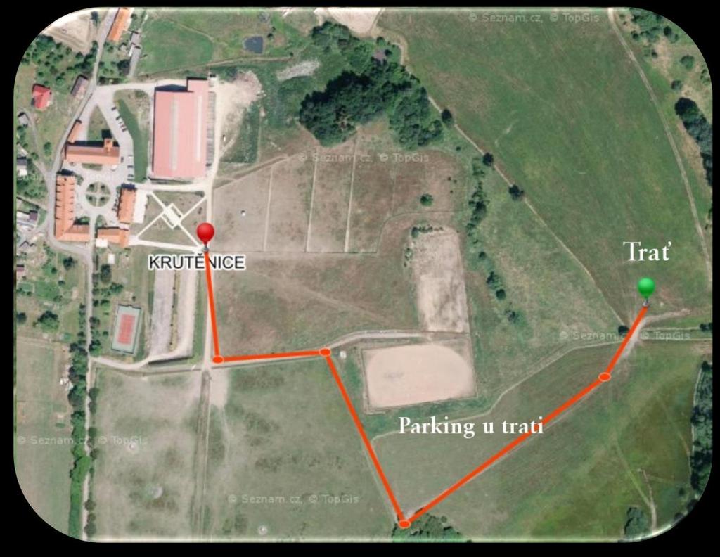 horní parkoviště u koňské haly, dále se pak účastníci (v