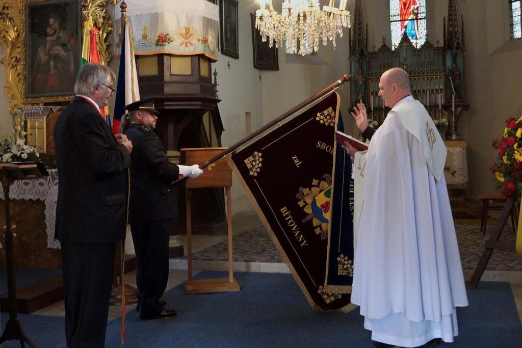 V rámci slavnostní schůze byla předána ocenění: Medaile za věrnost 10 let - D. Dvořákovi, R. Lupoměskému, Fr. Duškovi ml., J. Novákovi, L. Novákovi, D.