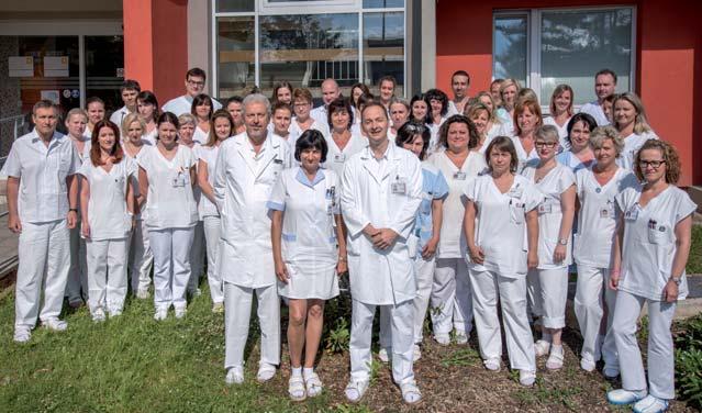 Kapitola 1 Kořeny, paradigmata a paradoxy moderní pneumologie Je poměrně těžké stanovit, jak a kdy vlastně pneumologie vznikla, nicméně je zřejmé, že vychází z pojmu pneumo, což ve starořečtině