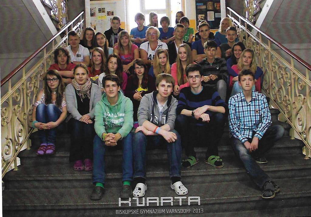 Kvarta-9. třída Na výlet jsme jeli na vodu. Poprvé jsem sjížděla vodu, a to na raftech. Naše vodáctví proběhlo bez úhon a všichni jsme to zvládli.