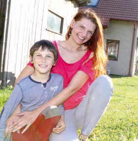 ZAHRADA SNŮ SKALKA JAKO NOVÁ Marcela Medková JAVOROVEC Druhou soutěžící, která přihlásila svou zahradu do soutěže, je Marcela Medková z Javorovce.