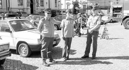 4 KRIMI NA SLOVÁCKU Pondělíí 22. května 2017 Muž sjel do rybníka a utonul UHERSKÝ OSTROH Policie vyšetřuje případ utonutí dvaašedesátiletého muže, který minulý týden v úterý jel kolem 15.