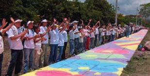 14 Hlavníbody výsledky VROCE2006BYLAVNĚJŠÍPOMOCKOMISEZAMĚŘENANADOSAŽENÍ TĚCHTOCÍLŮ: Pomoc přistupujícím, kandidátským a možným kandidátským zemím při sbližování s EU prováděním politiky rozšiřování a