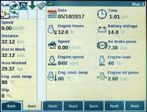 Je snadné nastavit traktor pomocí intuitivního monitoru AFS Pro 700, abyste mohli přímo komunikovat s příslušným systémem automatické navigace AFS a synchronizovat systémy s jinými zařízeními