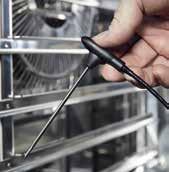 Patent Maximální teplota varného Podélný zásuv Díky úzkým dvířkům u podélných prostoru 300 C Zvláště odolná konstrukce zařízení SelfCookingCenter dovoluje dlouhodobé vysoké teploty varného prostoru