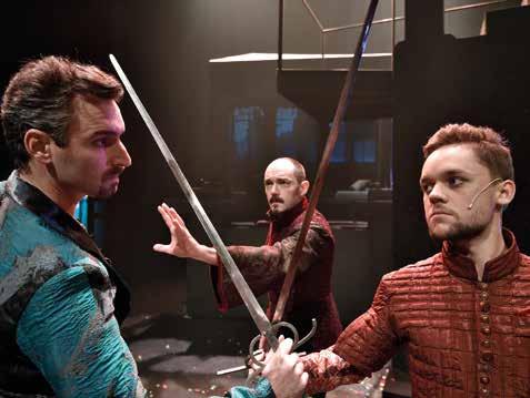 30) v Divadle Jiřího Myrona Výpravný romantický muzikál na motivy nejslavnější tragédie Williama Shakespeara autorského tandemu Borise Urbánka, Jaromíra Nohavici, Jiřího Joska a Šimona Cabana Romeo a