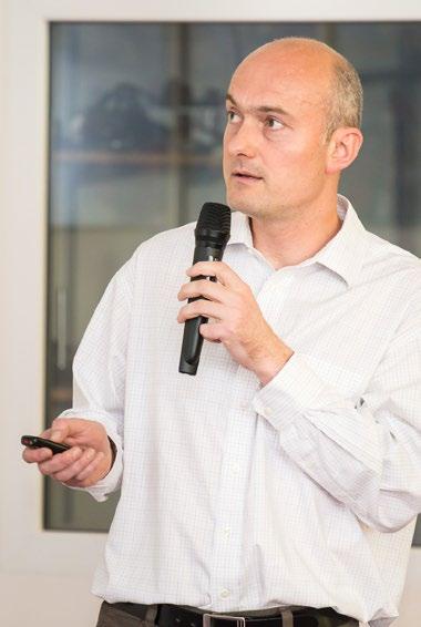 Laboratoř transplantace ledvin a náhrady funkce ledvin Tomáš Reischig Biomedicínské centrum, I.