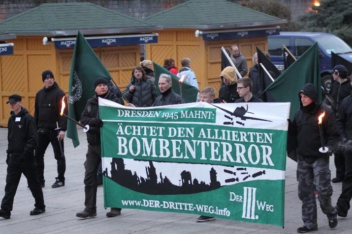Pravicově extremistické uskupení Čeští lvi (dále jen ČL ) zorganizovalo v roce 2014 několik menších protiromských demonstrací. Jeho akcí se účastnil vždy pouze velmi malý počet osob.