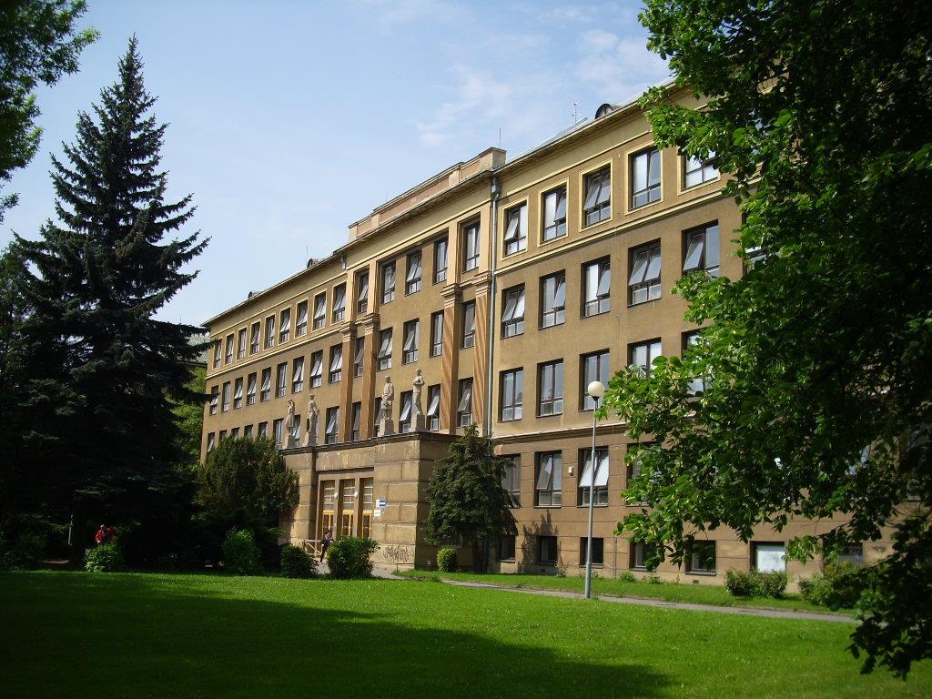 Základní škola generála Zdeňka Škarvady,