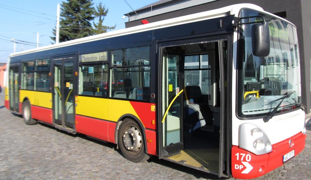 Obr. 23 Irisbus Citelis 12M Zdroj: autor 2.4.2 SOR EBN 9,5 Od poloviny roku 2013 se v systému MHD v Hradci Králové pohybuje elektrobus od společnosti SOR s označením EBN 9,5.