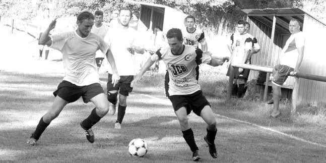Pondělí 7. srpna 2017 OKRESNÍ SOUTĚŽ - A 21 Kostelany a Traplice nadělovaly KOŠÍKY - TUPESY 3:3 (1:1) Branky: 23., 78. Šlechta Z., 90. Mikulka P. - 15. Šimek O., 64. Šmatelka J., 73. Grebeň R. ŽK: 92.