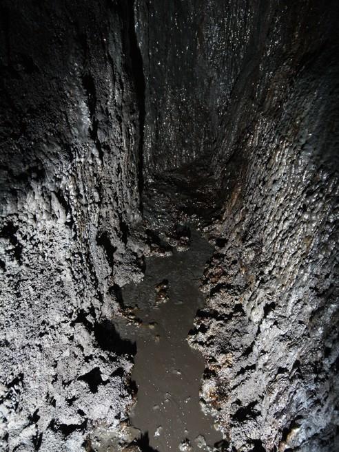 Je možné, že jde o dílo, které odvádělo vody z pramene, na který narazili dělníci při hloubení základů radnice. Severní konec štoly má podobu hornické čelby.