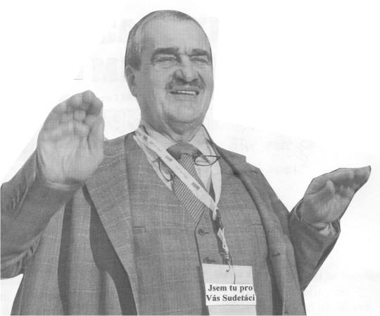 leden 2010 TREFA STRANA 2 TOP 09 stranou recyklovaných Těžko říci a hlavně dokázat, zda se dají gesta předsedy TOP 09 označit za poloviční a velmi opatrné hajlování?