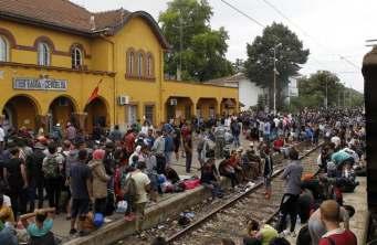 TREFA STRANA 3 PŘESTĚHOVÁNÍ ČERNÉ AFRIKY A STŘEDNÍHO VÝCHODU DO EVROPY..ZNAMENÁ LIKVIDACI EVROPSKÉ CIVILIZACE!