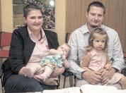 Společenská rubrika našich novinách na této stránce můžete popřát k životnímu jubileu, svatbě, narození děťátka či vzpomenout svých drahých zesnulých. Ceník: 1 řádek 10,- Kč, 1 foto 35,- Kč + 21% DPH.