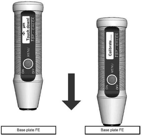 KALIBRACE -0- KALIBRACE: Ve zvednutém stavu aktivujte -0- CALIBRATION, poté přiložte přístroj s měřicí sondou k