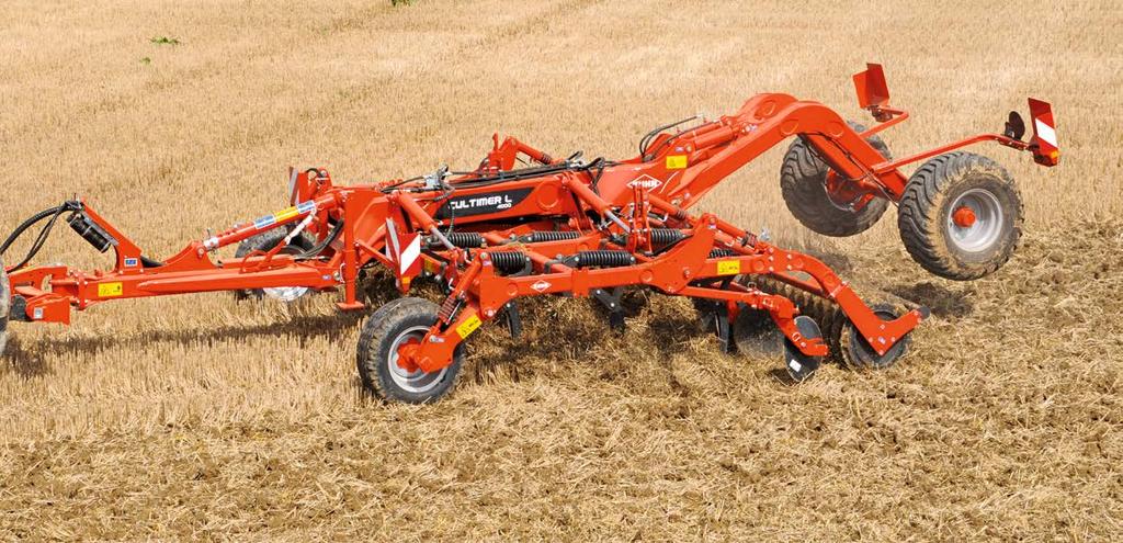 CULTIMER L 400R - 500R: NESENÝ, SKLOPNÝ Vhodný pro traktory od 160 do 300 hp (118-221 kw) 3 řady