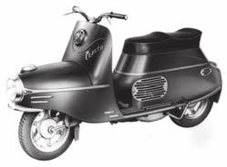 Zajímavě byl také řešen původní pohonný agregát. Jak již bylo uvedeno, musel být použit stávající motocyklový motor s co nejméně úpravami.