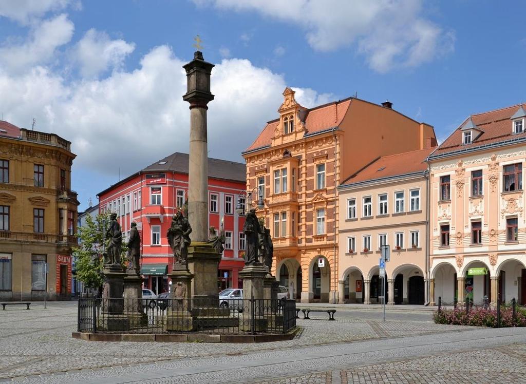 Z historie města: První zmínky z roku 1298 tržní osada Město dosáhlo rozvoje v 18.