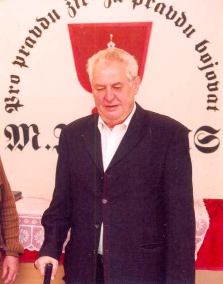 TREFA STRANA 3 LIDÉ Z VLASTENECKÝCH ORGANIZACÍ SI PŘEJÍ ZA PREZIDENTA ČECHA A PROTO JSOU PRO VOLBU MILOŠE ZEMANA volte 7 Za prezidenta si přejí Češi-Čecha a NE