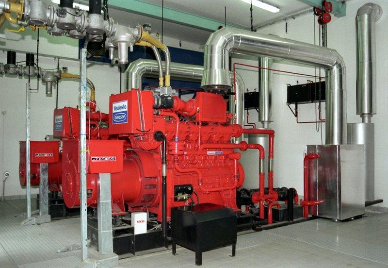 Bioplyn složení: převážně CH 4 a CO 2, menší množství H 2, N 2, H 2 S vysoký obsah methanu (až 80 %) = vysoká výhřevnost, energetické využití kogenerace využití bioplynu pro produkci elektrické