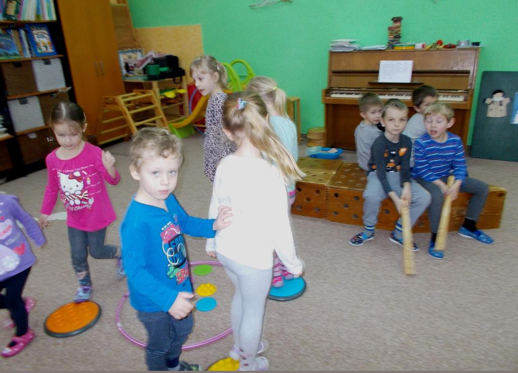 ŠKOLA A ŠKOLKA... Novinky ze ZŠ a MŠ Bechlín Krásné lednové dny přeji všem, kteří se chopili Bechlínských listů a zrak jim spočinul na článku o naší organizaci.
