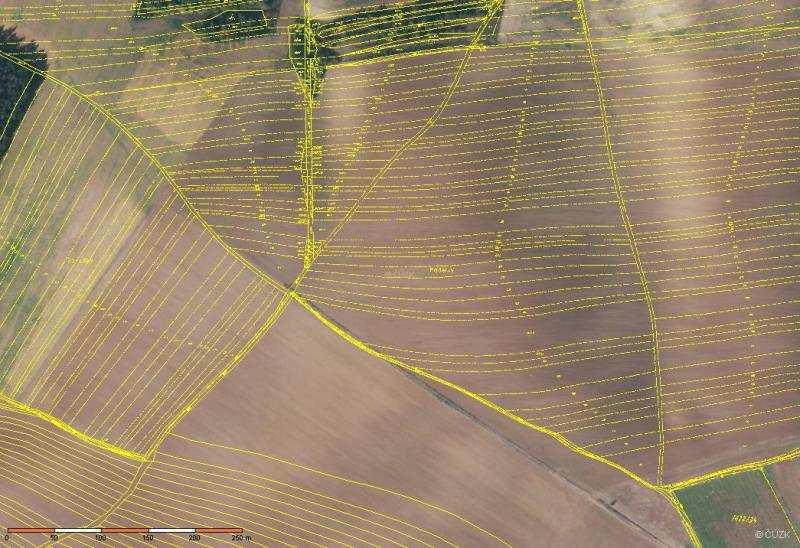 EUROBYDLENI-148/2582 Popis nemovitosti Pozemek se skládá z 8134m2 orné půdy a 29m2 ost.plochy. Vloženo 23.03.2014 Exklusivita ANO Brabcová Vlasta 607533150 vlasta.brabcova@seznam.