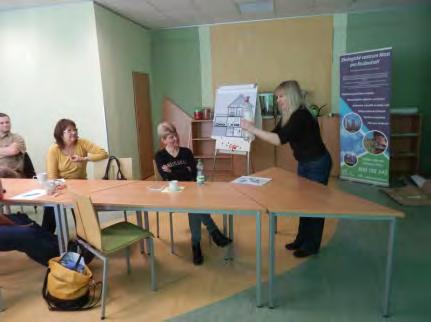 Lektoři z VŠCHT Praha objasnili nejnovější trendy v chemii a především ukázali studentům i jejich pedagogům praktické aplikace chemie, bez kterých se neobejde náš