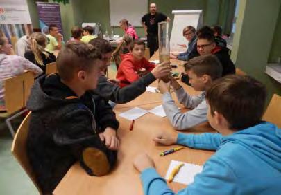 ukázku pomocí ionexů a studenti mohli pozorovat tzv. koagulaci.