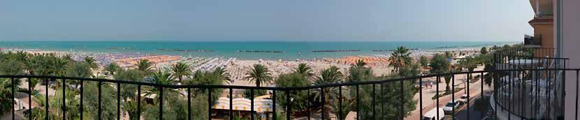 ABRUZZO ITÁLIE-PALMOVÁ RIVIÉRA Villaggio GREEN BAY - PINETO Poloha: na slunečném místě, na kopci s panoramatickým výhledem na moře.