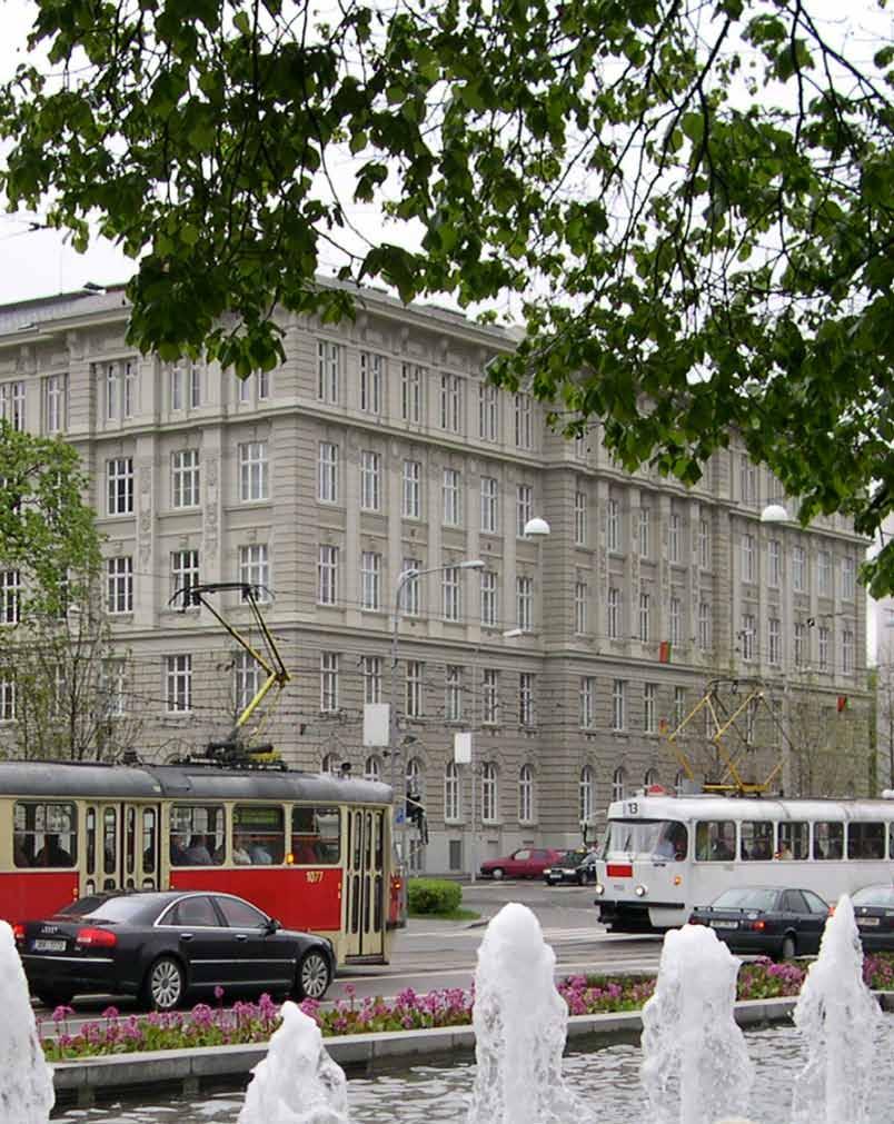 Integrovaný dopravní systém Jhomoravského kraje školní/akademcký rok 2018/2019 Slevy pro STUDENTI pozor dět a studenty K vyřízení