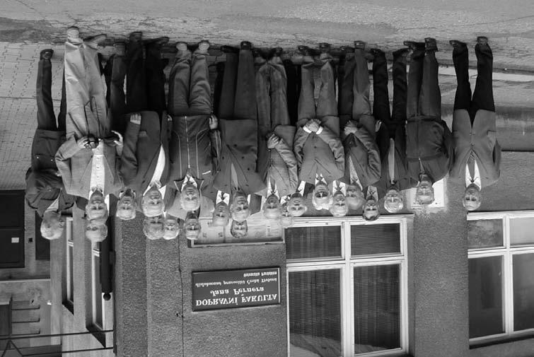strana 25 Setkání prvních absolventů Vysoké školy železniční v Praze z roku 1957 Dne 7.