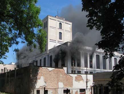 3. NEJ události roku 2010 Požár s nejvyšší způsobenou škodou Jaroměř: Požár výrobního objektu přádelny v Jaroměři byl ohlášen 8. července 2010 krátce po 12 hodině.
