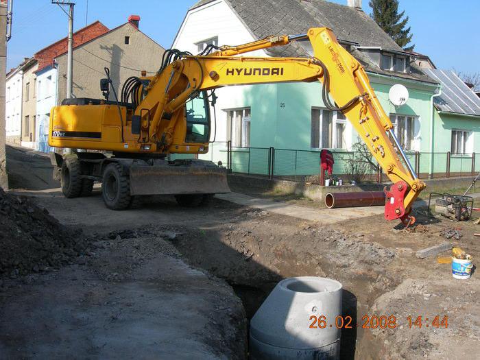 5 km / 17 km Water tanks (rec/new): 4 pc / 3 pc WTP: Sewerage: Total length (rec/new): 1.7 km / 52.7 km WWTP: WWTP Námestovo (upg/ext) : 46 000 PE 4 General costs of the project without 20.1 mil.