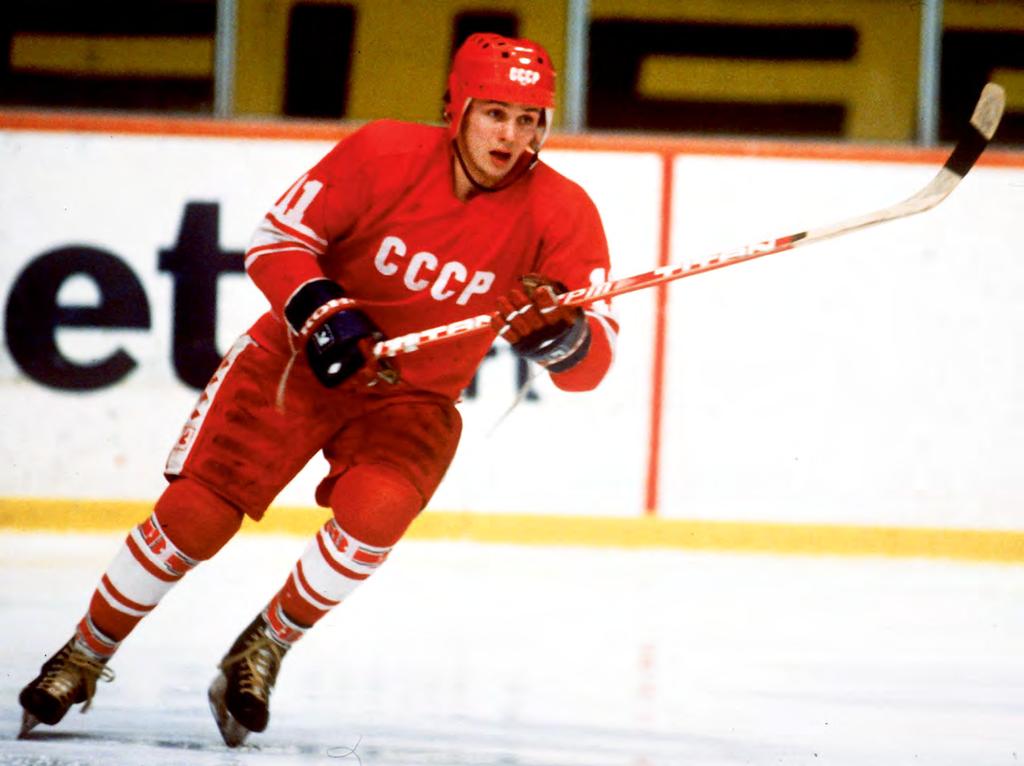 rozhovor Igor Larionov, Vjačeslav Fetisov, Joe Sakic a Scott Niedermayer jsou jedinými hokejisty historie, kteří vyhráli ZOH, MS, Stanley Cup, Kanadský či SvětOVý pohár a juniorské MS To všechno se