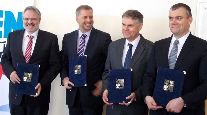 A Aktuální informace SPOV / NS MAS 2 Obsah (číslo 4/2013): Aktuální informace SPOV / NS MAS str.
