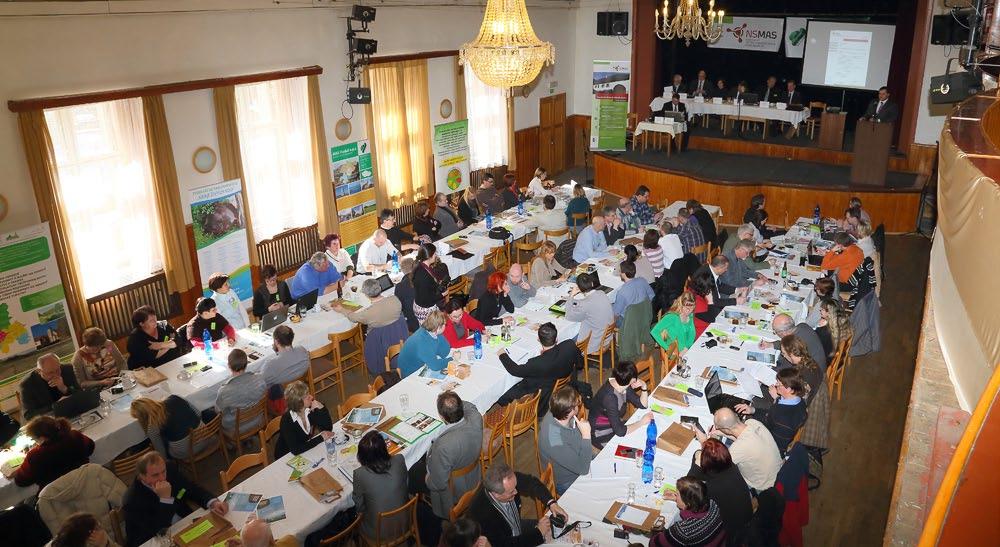T Téma 5 Stanovisko SPOV ČR Místní akční skupiny dokážou rozdělit veřejné zdroje do venkovského území Místní akční skupiny a metoda LEADER, kterou uplatňují, jsou reálnou a úspěšnou silou, která umí