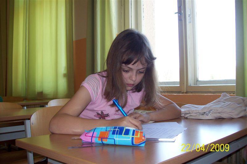 JAK TO VŠECHNO ZAČALO Můj příběh se začal odehrávat v roce 2009 studováním v 5. Třídě na základní škole Karlova ve Varnsdorfu. V té době jsem se musela rozhodnout kam jít dál.