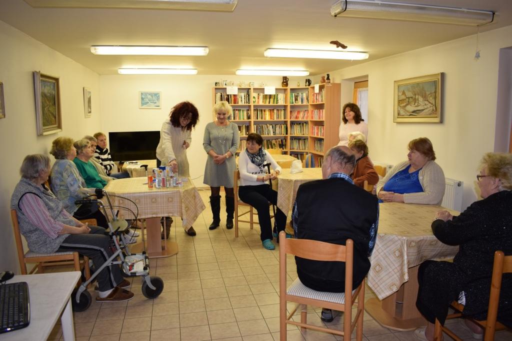 Někteří zaměstnanci firmy BRANDBANK - AC NIELSEN, zastoupené stochovskou občankou, paní Vernerovou, věnovali nepeněžní sponzorský dar (jako vitamíny, různé druhy mazadel na přírodní bázi, Alpa