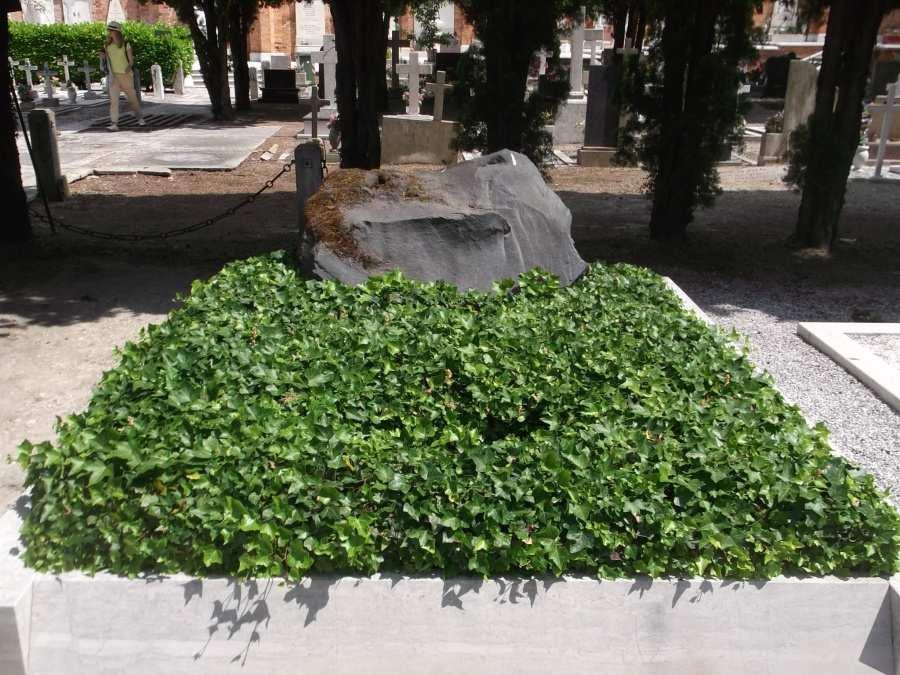 Dlouho jsme ale nemohly najít tento hrob: Luigi Nono,