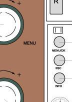 Voličem teploty topení "3" nalistujte pod-menu 1: Datum + Čas (Time + Date). 3 0 1 Pro vstup do parametru stiskněte MENU/OK. Aktuálně nastavovaná hodnota začne blikat.