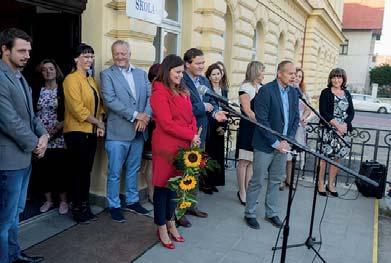 MY VŠICHNI ŠKOLOU ANEB CO NOVÉHO NA VELVARSKÉ ZÁKLADCE Po letních prázdninách se hlásíme s novinkami i tradičními zprávami ze základní školy.