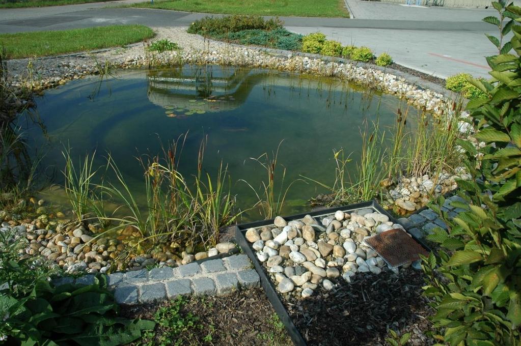 Hydroizolace vodních ploch FATRAFOL-A strana 19 Technické parametry fólie AQUAPLAST 825/V garantované hodnoty Vlastnost Zkušební norma Garantované hodnoty 1,2 mm 1,5 mm Pevnost v tahu 15 MPa ČSN EN