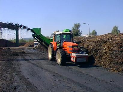 Kompostování Krechtové kompostování Vnější vrstva (ochlazovaná, silně provzdušněná,