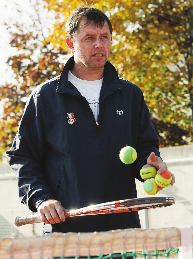 ČLTK, trenér týmu pro Fed Cup, osobní kouč Daniely Bedáňové Stav: ženatý, manželka Martina, synové Tomáš, Martin (8, dvojčata) a Vašek (17) Hobby: hokej, v létě i v zimě hory, dokumentární pořady v